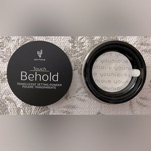 *DISCONTINUED* Younique Touch Behold Setting
Powder